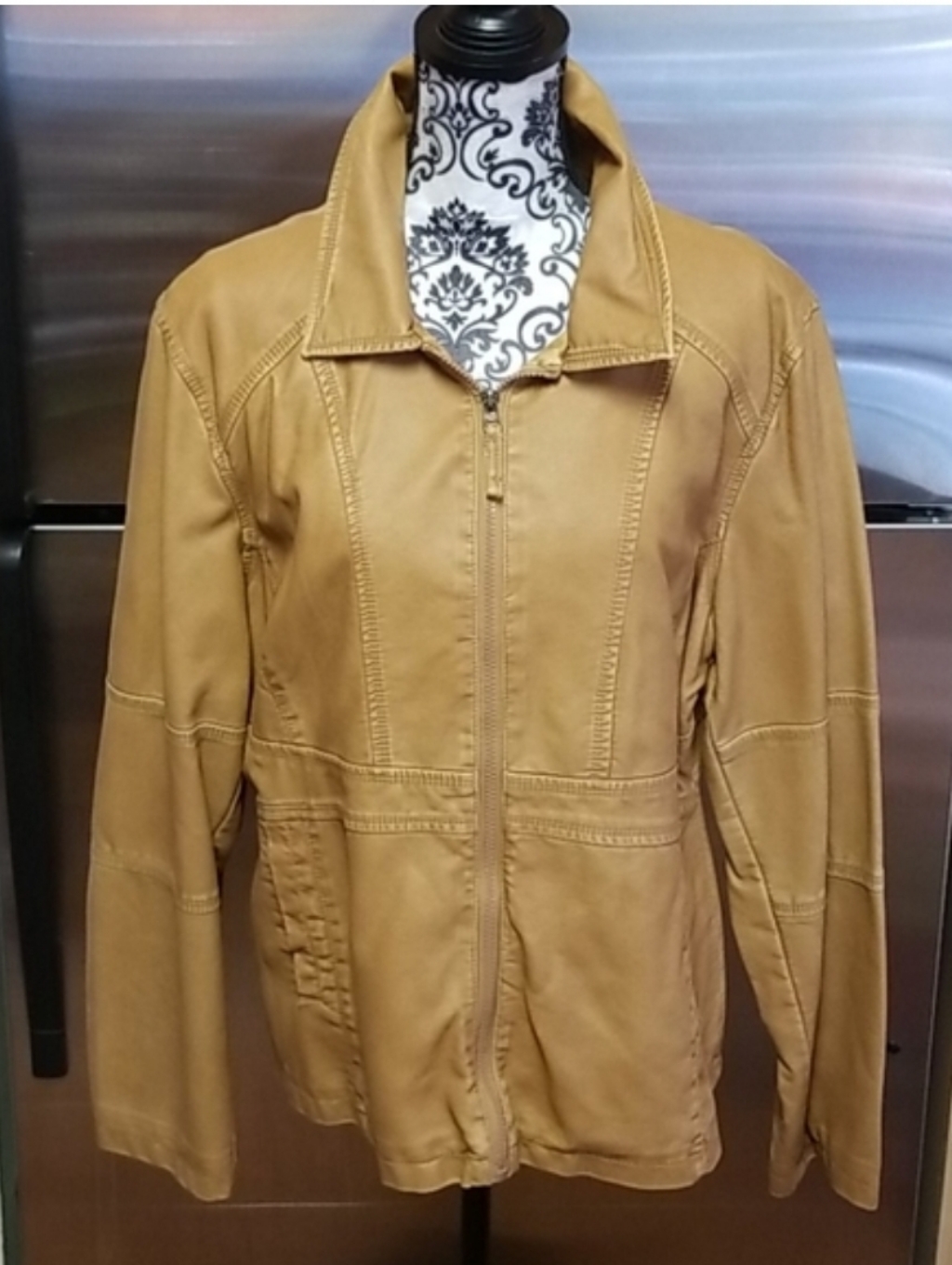 Mm Essentials Jacket
